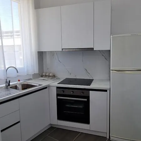 Kune Shengjin 1 Apartment *
